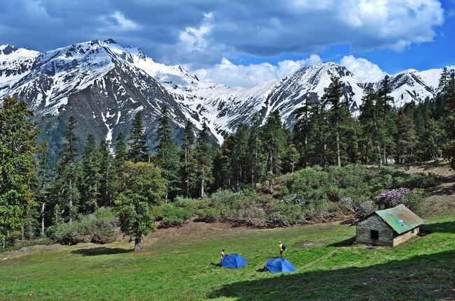 Tirthan Valley – Peaceful Camping Sites in Himachal Pradesh